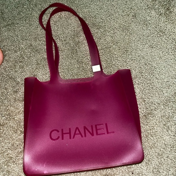 Authentic Chanel jelly tote great condition - Picture 2 of 4